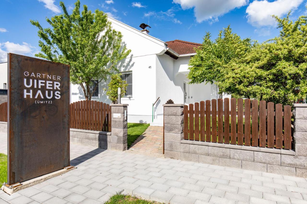 Uiferhaeuser Illmitz Buitenkant foto